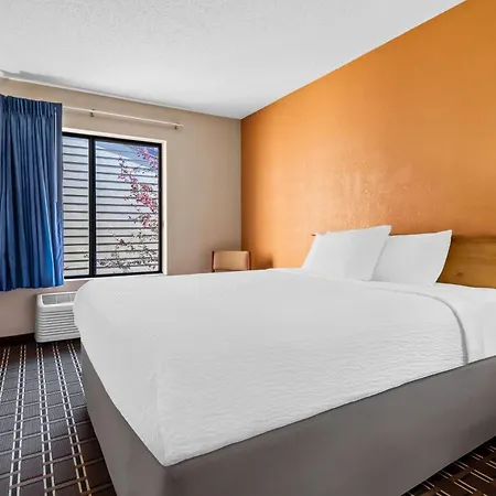 Days Inn By Wyndham Black River Falls - Access To Atv Trail Exterior photo