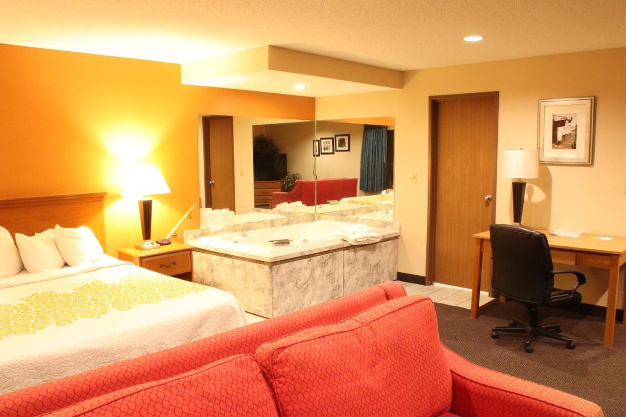 Days By Wyndham - Access To Atv Trail Hotel
