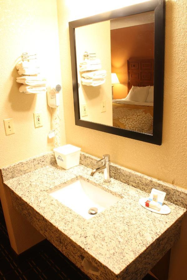 Days By Wyndham - Access To Atv Trail Hotel Black River Falls